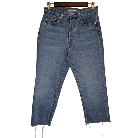 Levis Women Wedgie Straight Jean Size 30 Blue Cropped Raw Hem Button Fly Stretch - Picture 1 of 6
